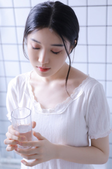 美女的屄